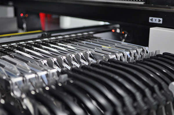 深圳SMT貼片飛達維護：確保供料穩(wěn)定的5個核心步驟